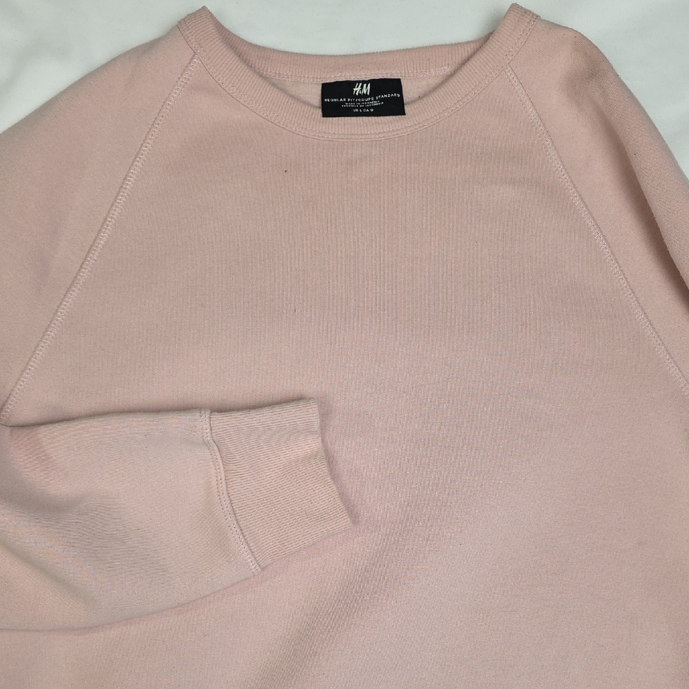 H&M  Soft Pink Crewneck Sweater Used